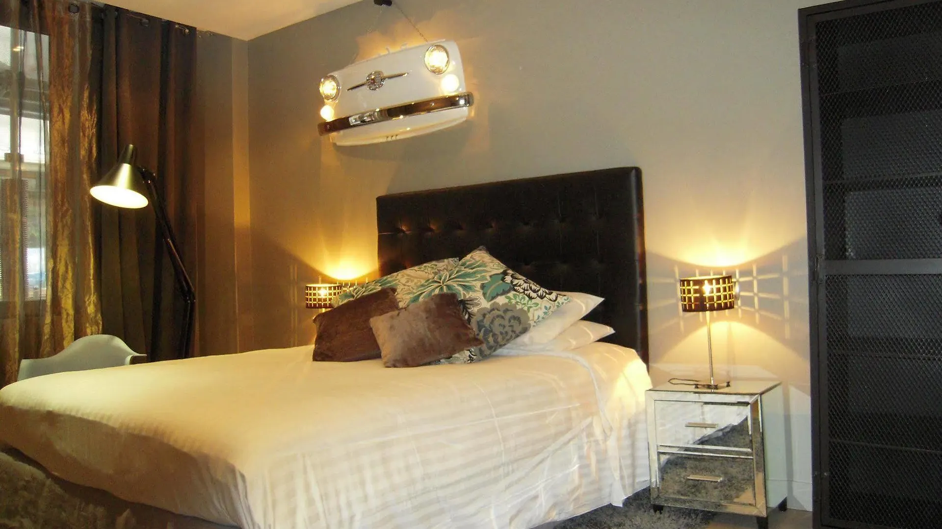 ****  Ze Hotel Paris Fransa